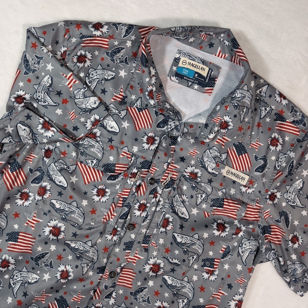 American Fishing Shirt Vented Mens Medium Grey Patriotic Flag Bass 4th‎ Of July